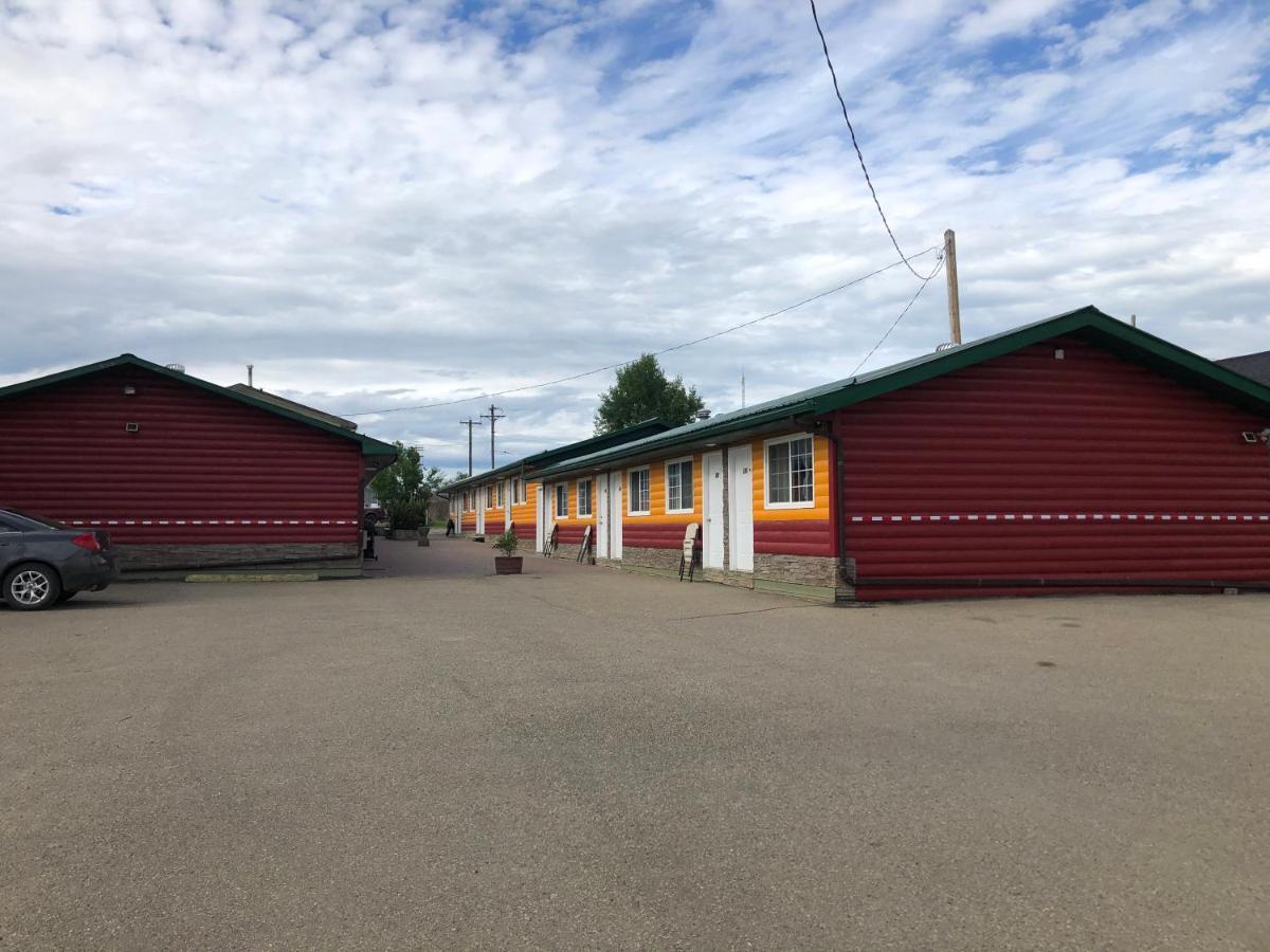 Alpine Motel Rocky Mountain House Bagian luar foto