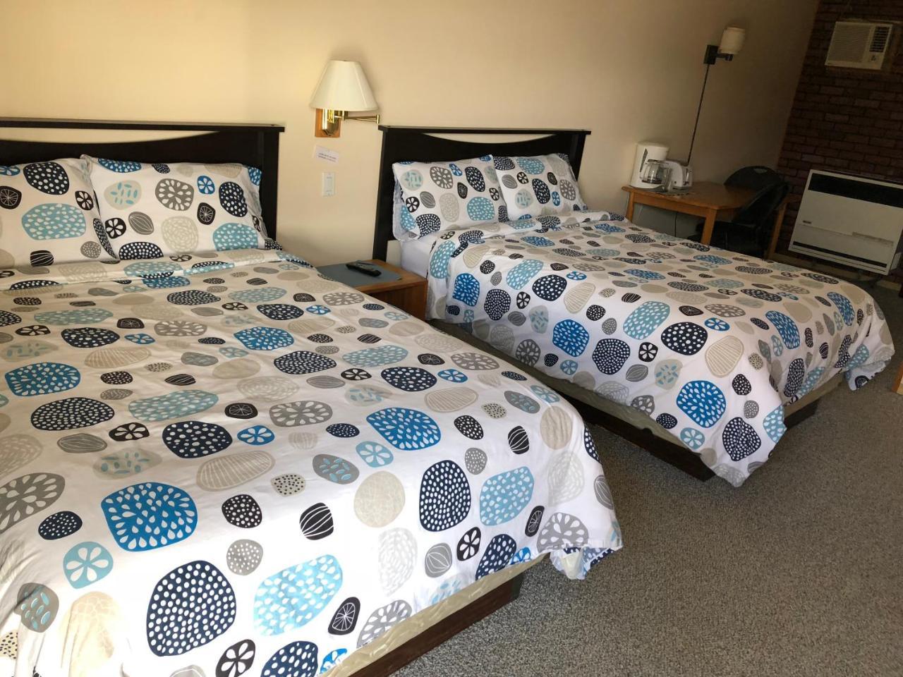 Alpine Motel Rocky Mountain House Bagian luar foto