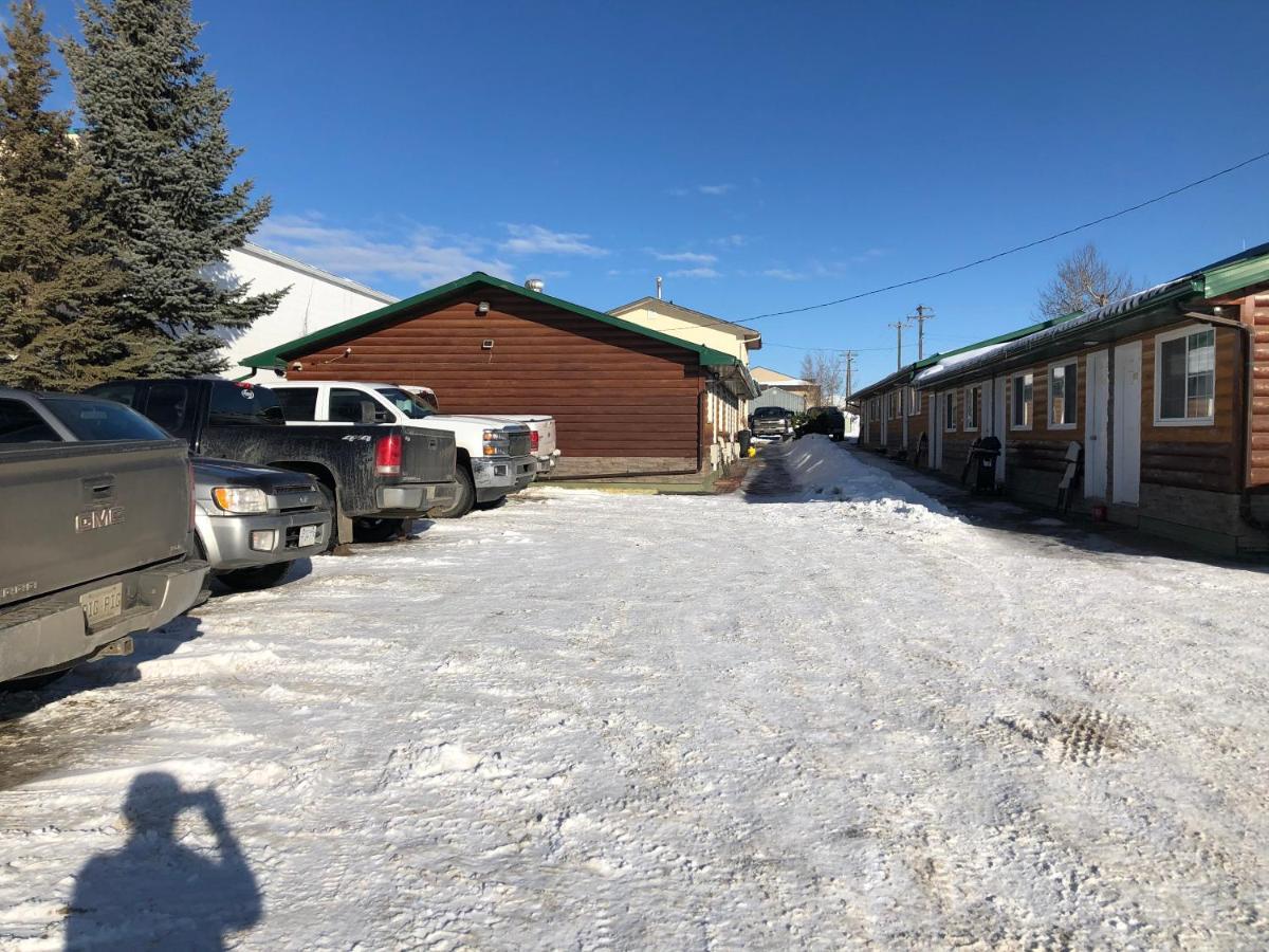 Alpine Motel Rocky Mountain House Bagian luar foto